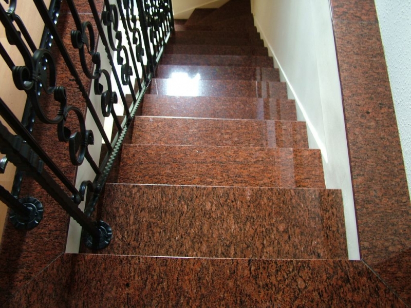 gránit lépcsőburkolat